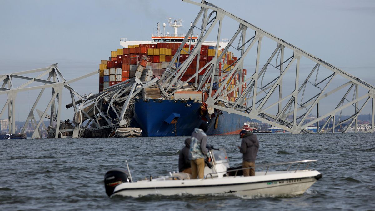 Šest pohřešovaných dělníků po pádu mostu v Baltimoru je zřejmě po smrti